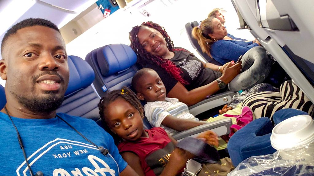 black kids do travel - honolulu with kids